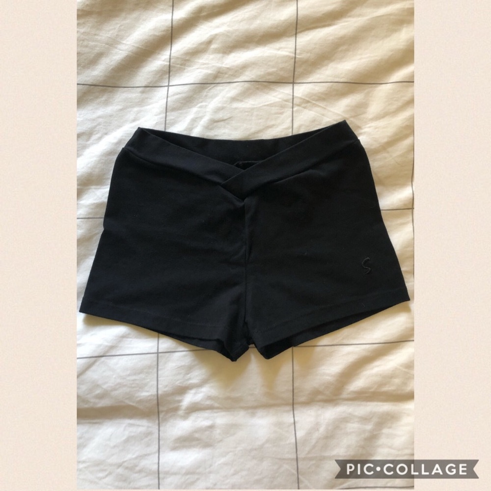 Sansha v-front booty shorts